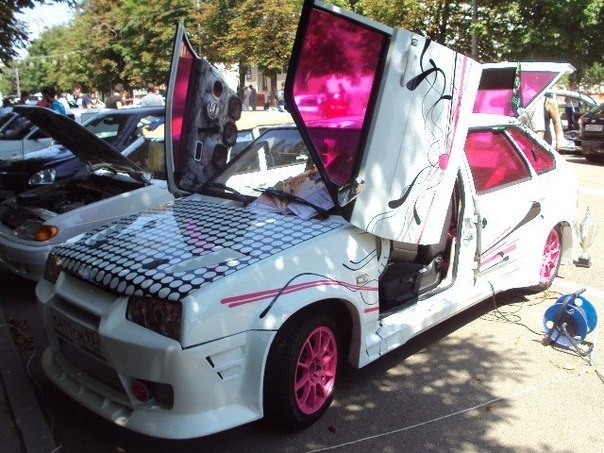 Розовая тонировка стекл — Lada 2109, 1,3 л, 1991 года | стайлинг | DRIVE2