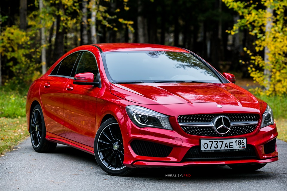 Mercedes CLA 200 красный