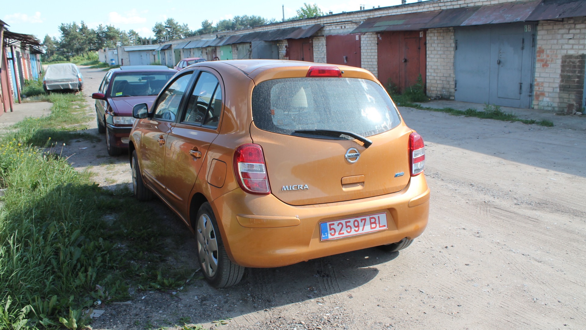 Nissan Micra правый руль