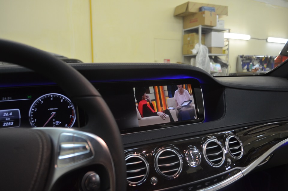 Установка цифрового телевидения в Mercedes W222 — autodop.club на DRIVE2