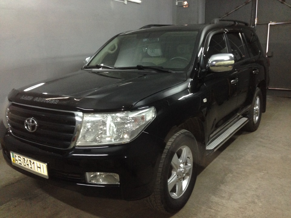 Toyota land cruiser 4.0. Тойота ленд Крузер 200 араб. Toyota Land Cruiser 200 2009 арабской комплектации 4литра. Toyota Land Cruiser 200 арабский. Тойота ленд Крузер 200 4.0 бензин араб.