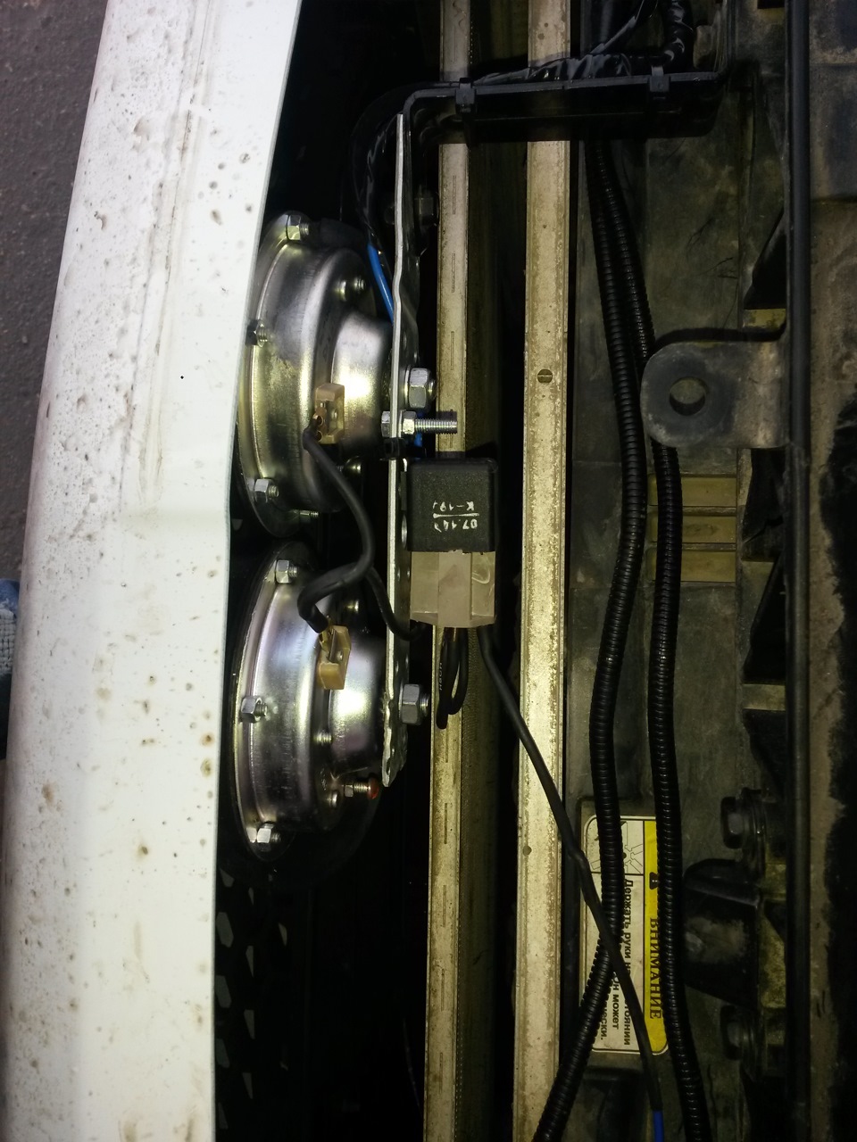 Установка сигналов "Волжских" — KIA Sportage (3G), 2 л., 2011 года ...