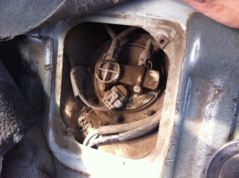 Прочистка и замена всех фильтров топливной системы — Lada 21104м, 1,6 л ...