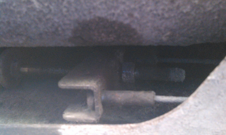 Подтяжка ручного тормоза. — Daewoo Nexia, 1,5 л, 2006 года | своими ...