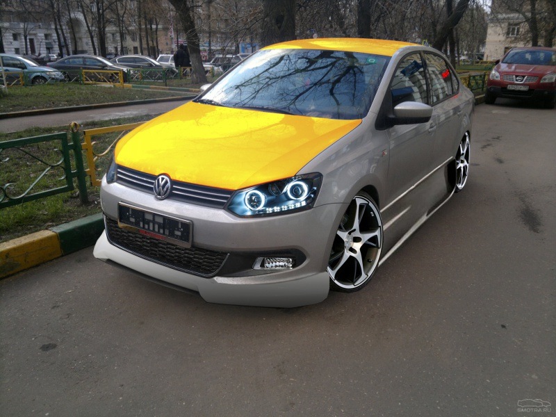 Volkswagen Polo 5 рестайлинг Установка biled Aozoom a13