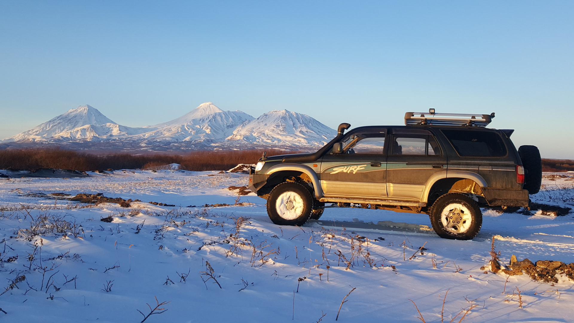 Toyota Hilux Surf 185