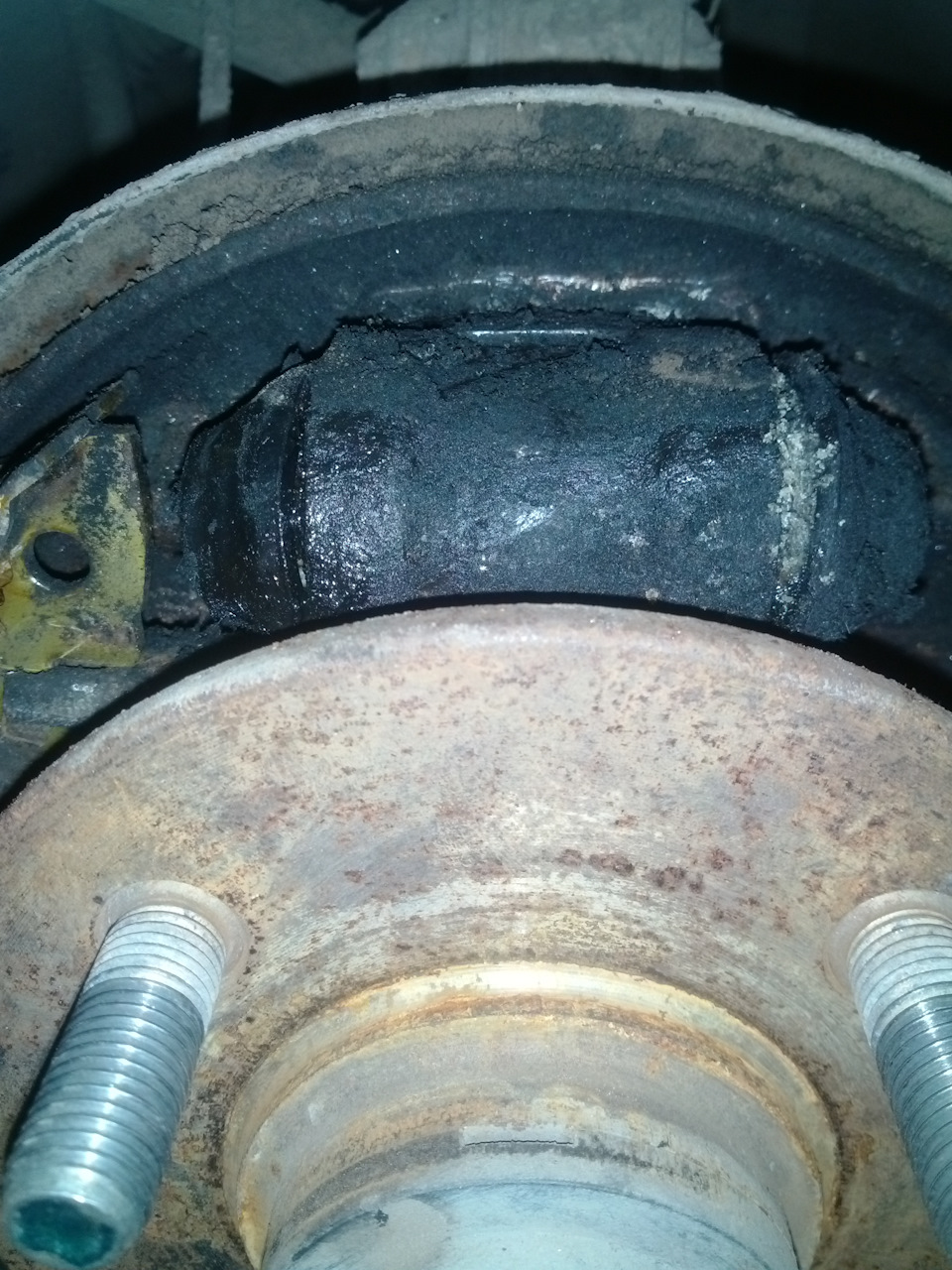 замена тросиков ручника и тормозного цилиндрика — Hyundai Accent (3G ...