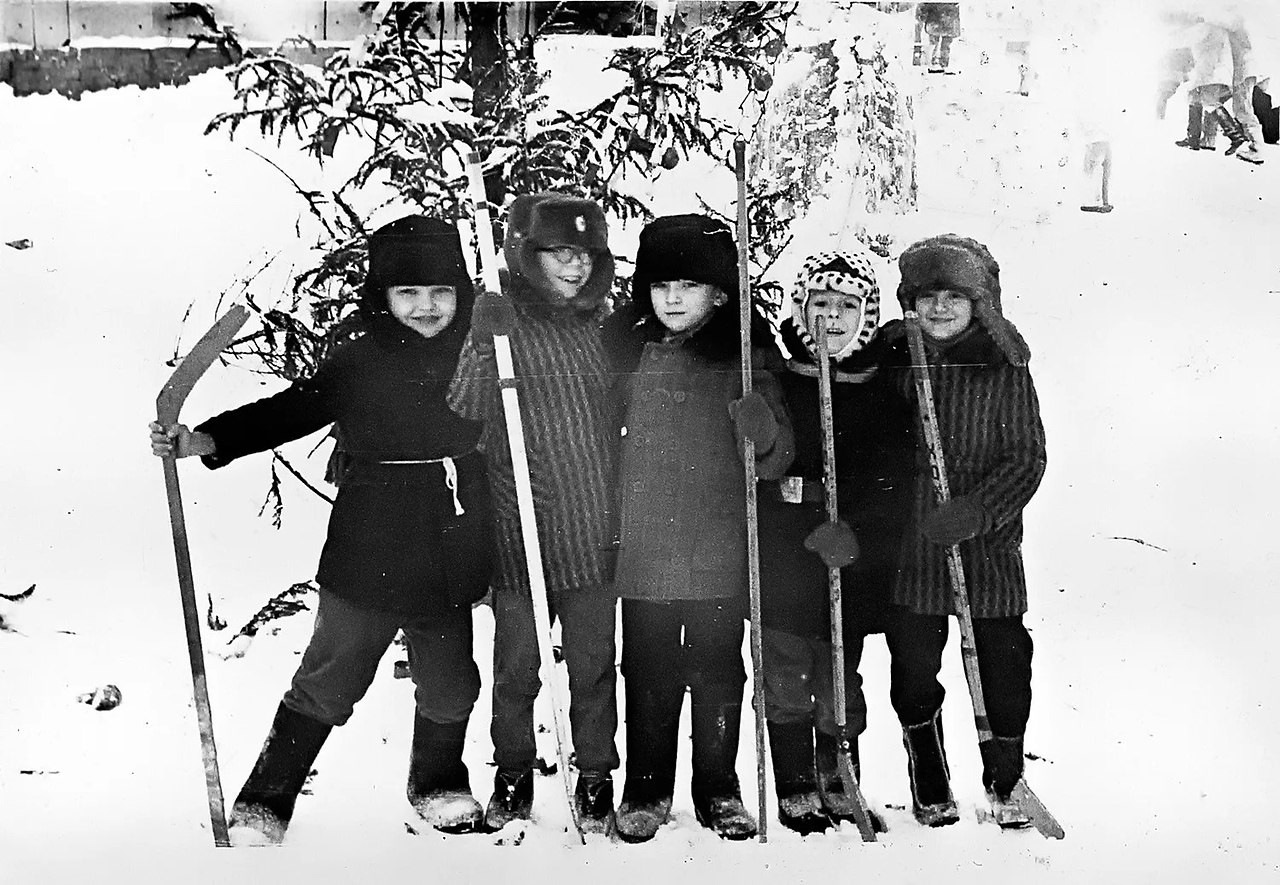 Советское детство. Дети СССР зима. Советское детство зима. Советское детство зимой.