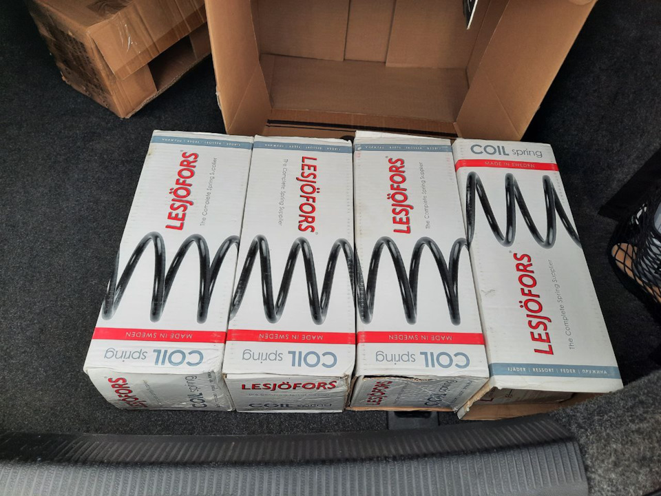 Фото в бортжурнале Volkswagen Jetta V