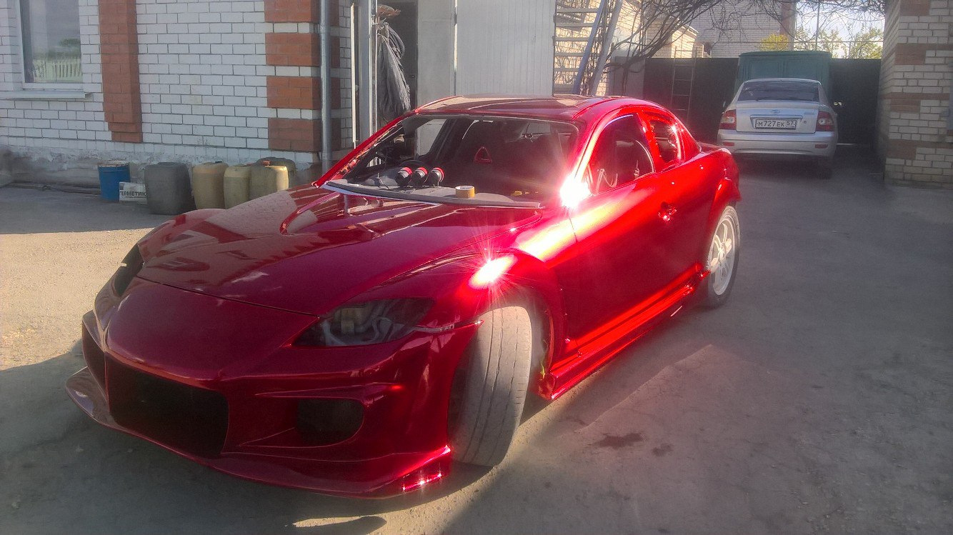 Mazda RX 8 Red