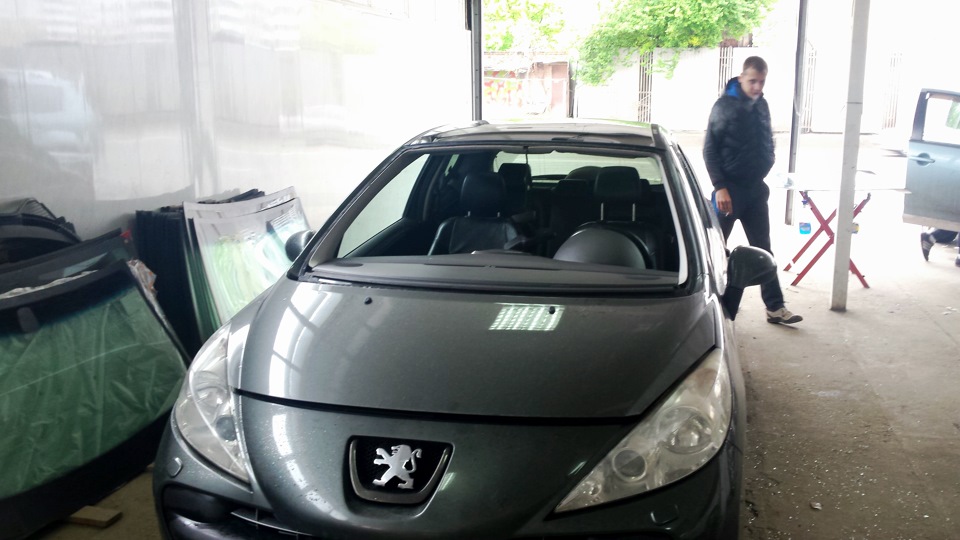 Замена лба — Peugeot 207 RC, 1,6 л., 2007 года | визит на сервис | DRIVE2