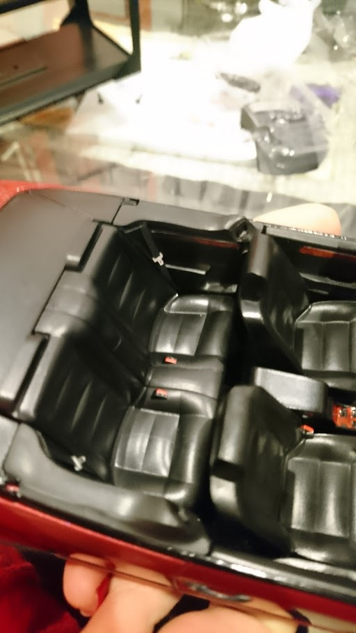 детализация потрясающая — ремни безопасности прям как настоящие! — Mercedes-Benz E-Class (W124)