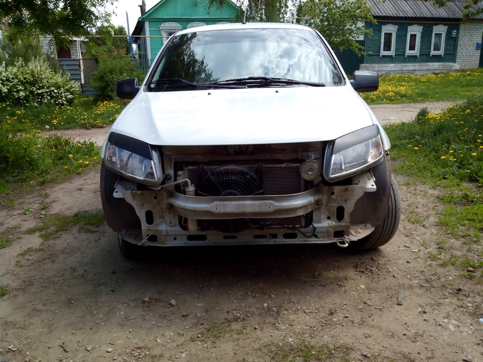 Установка ПТФ на Лада Гранта — Lada Гранта (1G), 1,6 л, 2013 года ...