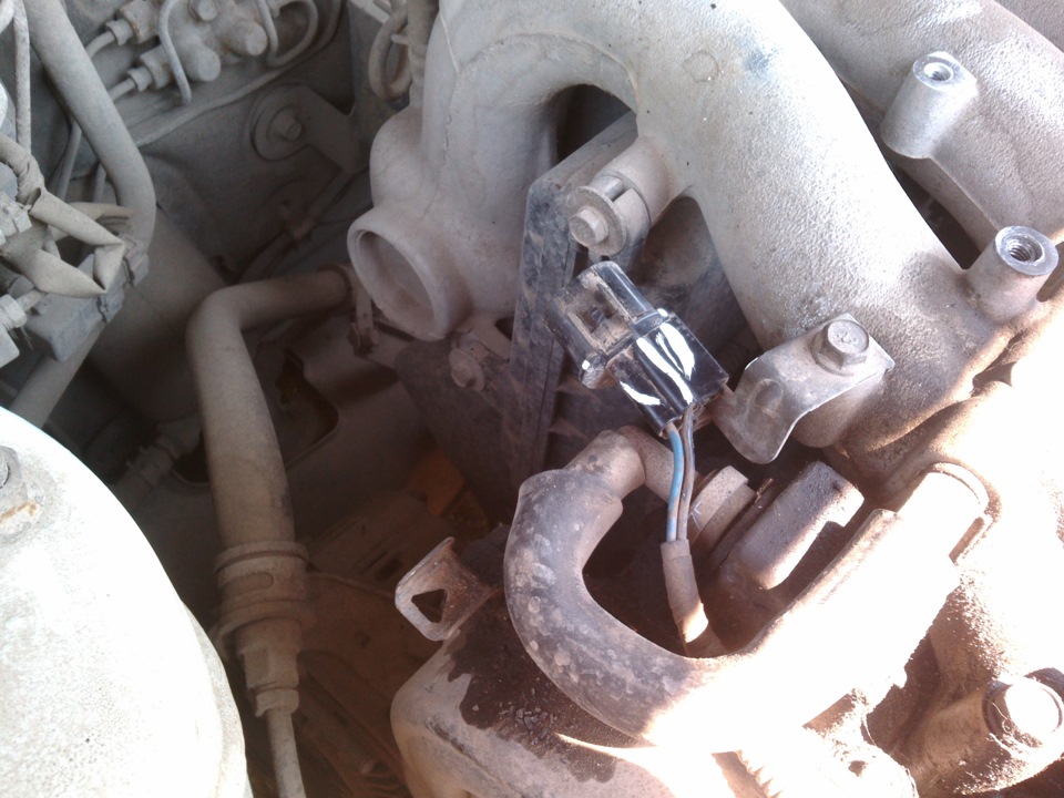 Дабы не запутаться, помечал фишки корректором, очень помогло после при сборке! — Mitsubishi Galant (8G)