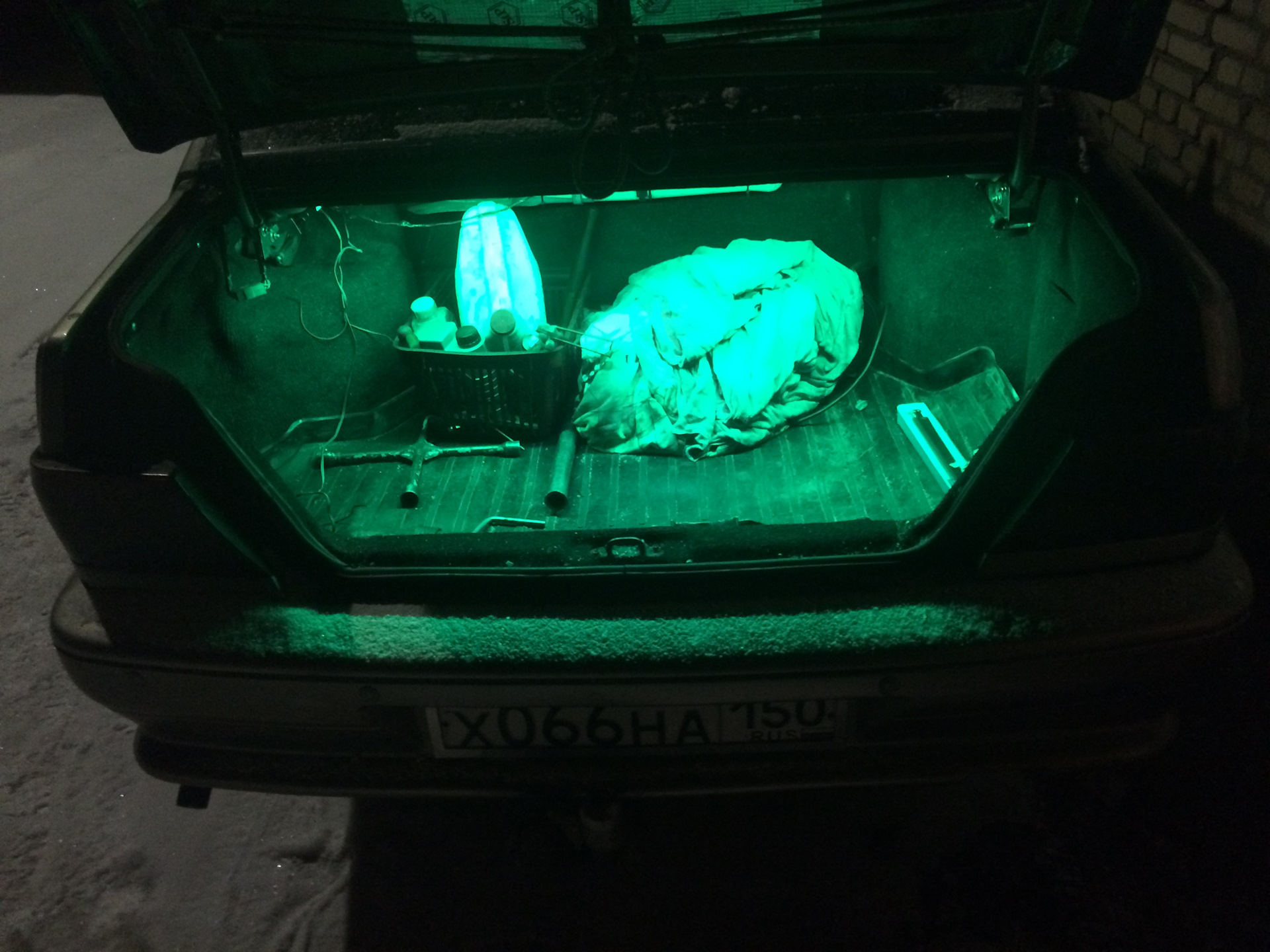 Подсветка багажника ваз. Плафон подсветки багажника ВАЗ 2115. Подсветка багажника 2115. Подсветка багажника ВАЗ 2115 штатная. Подсветка багажника ВАЗ 2115 лента.