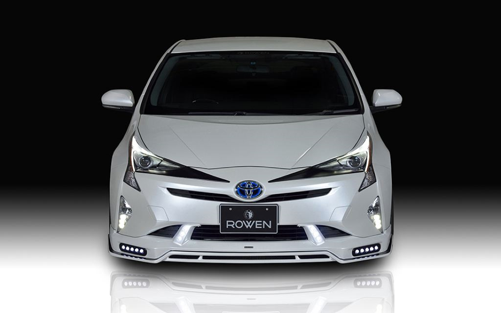 Ровен. 2016 Toyota Prius Tuning. Toyota Prius xw50 обвес. Prius обвес Rowen. Body Kit Prius xw50.