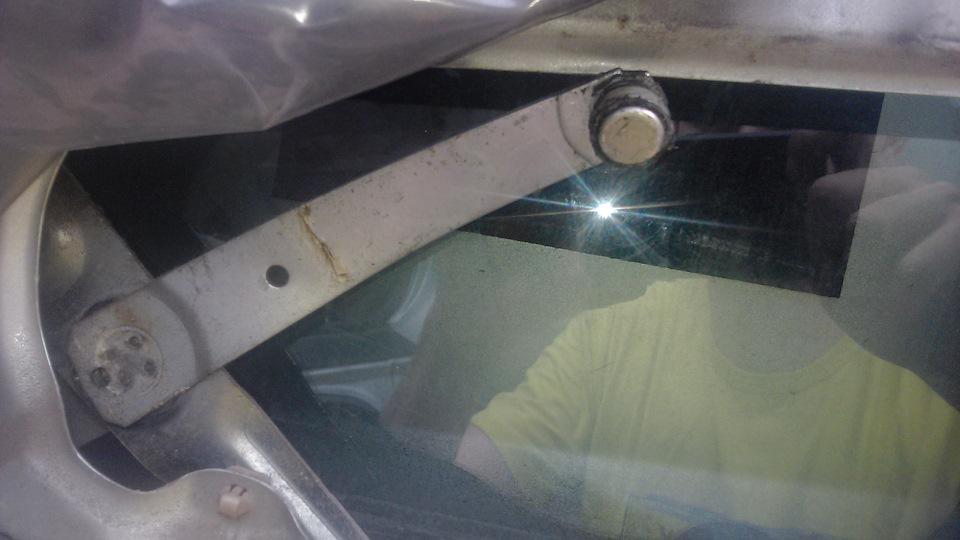 Лето наступило, а стекло не опускается — Toyota Lite Ace, 2 л, 1990 ...