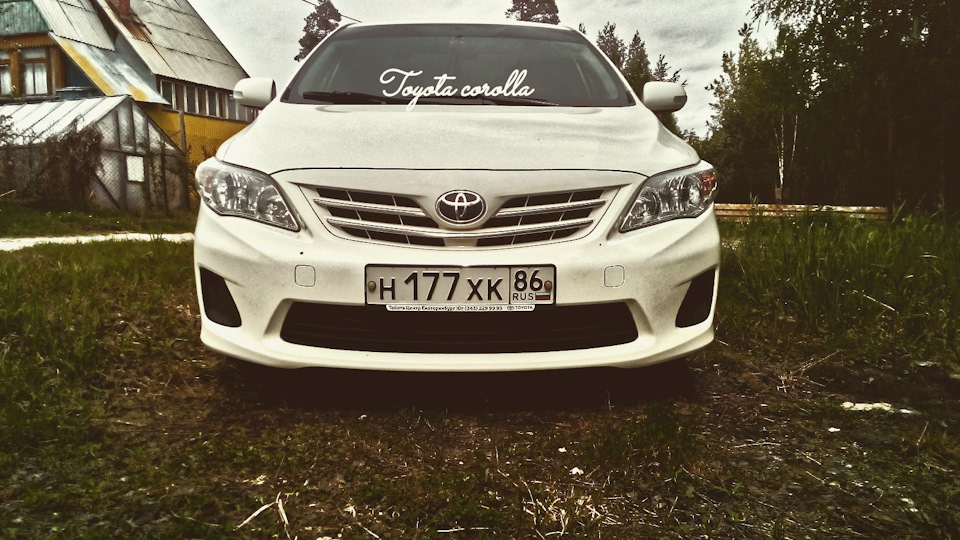 Надпись на лобовое стекло — Toyota Corolla (140/150), 1,6 л, 2012 года ...