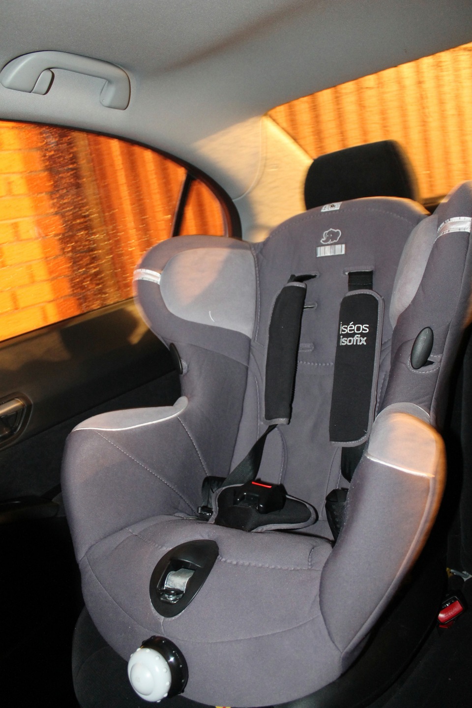 Bebe Confort Iseos Isofix Honda Civic 4D 8G 1