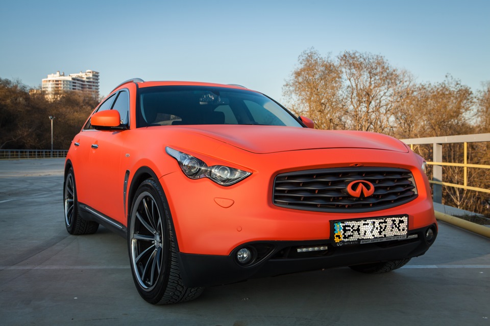 Infiniti fx35 зеленая