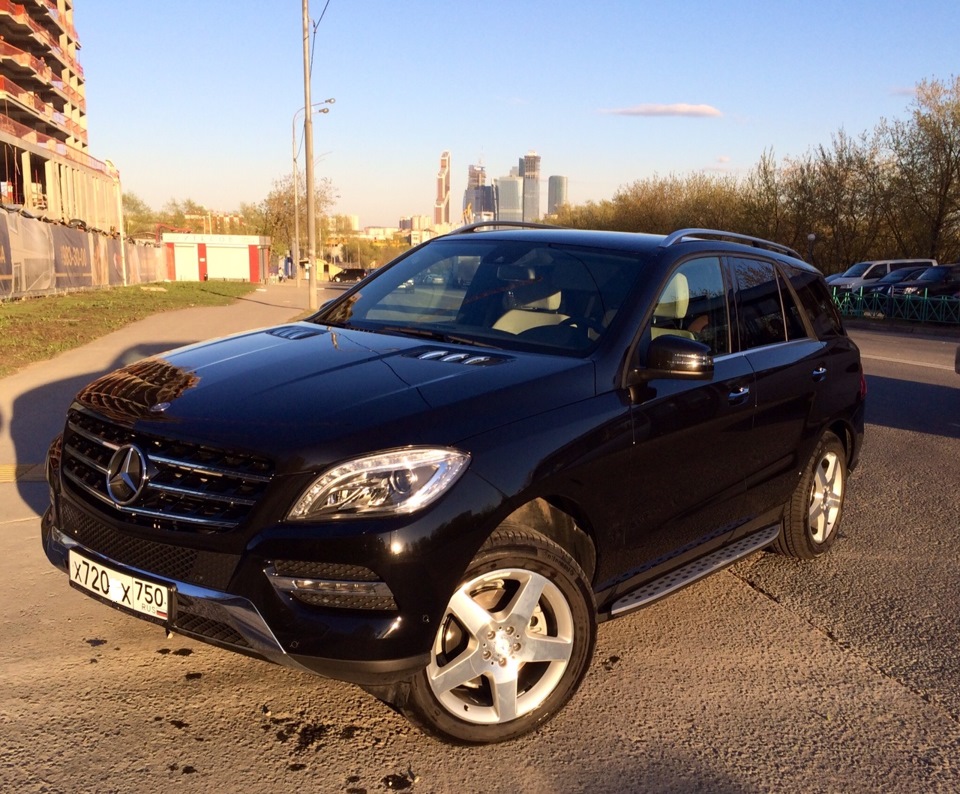 Мл р. Ml 166 AMG. Диски AMG ml300. Mercedes-Benz ml300 166 коричневый. Мерседес ml19.