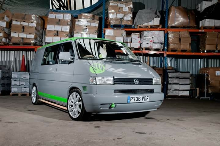 Пр т 4. VW t4 Tuning. VW t4 swap. Кислотный Фольксваген т4. Фольксваген т4 Рестайлинг и дорестайлинг.