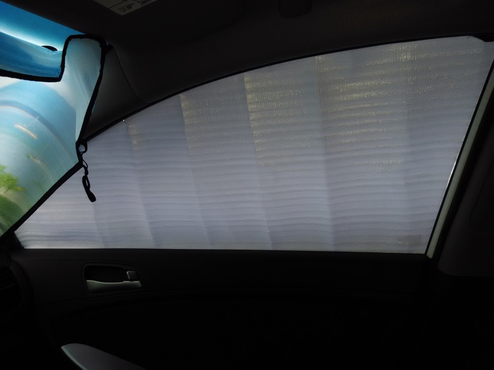 Шторка солярис. Шторки Lutor Hyundai Solaris 2. Шторка на лобовое стекло Хендай н1. Подогрев лобового стекла Солярис 2015. Шторка на заднее стекло Хендай Солярис 2.
