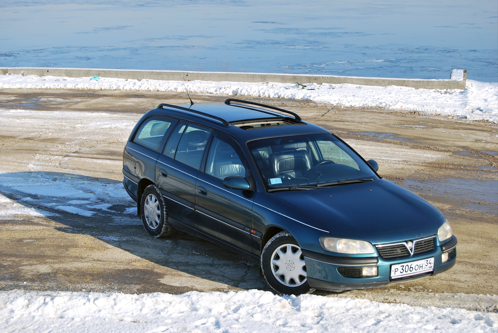 Универсал караван. Opel Omega b Caravan. Опель Омега 1997 универсал. Опель Омега Караван 1997 года. Opel Omega a Caravan.