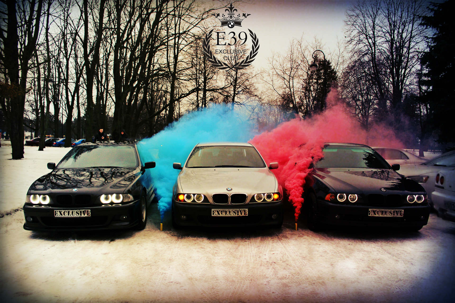Парные авы бмв. BMW e39 Exclusive Club. БМВ е39 и ак47. БМВ е39 в дыму. Парные БМВ м5.