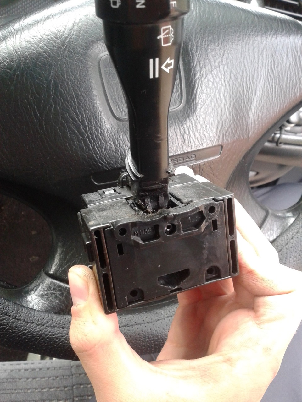 Замена переключателя дворников — Honda Accord (6G), 2 л, 2000 года ...