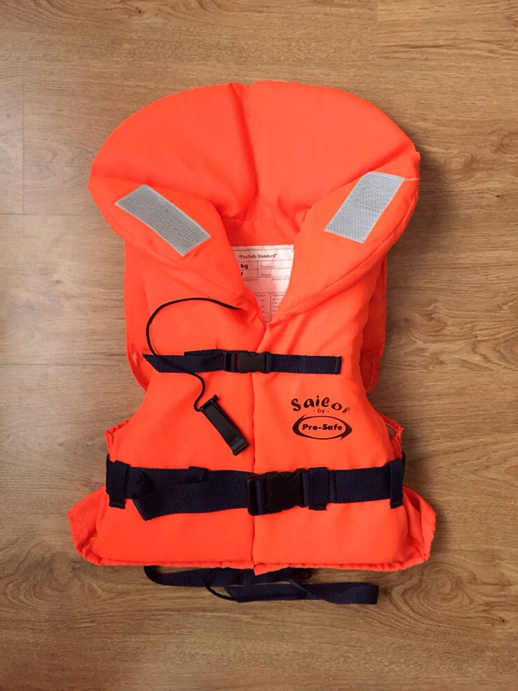 # 39 Спасательный жилет для сына. — УАЗ 452, 2,4 л, 1989 года ...