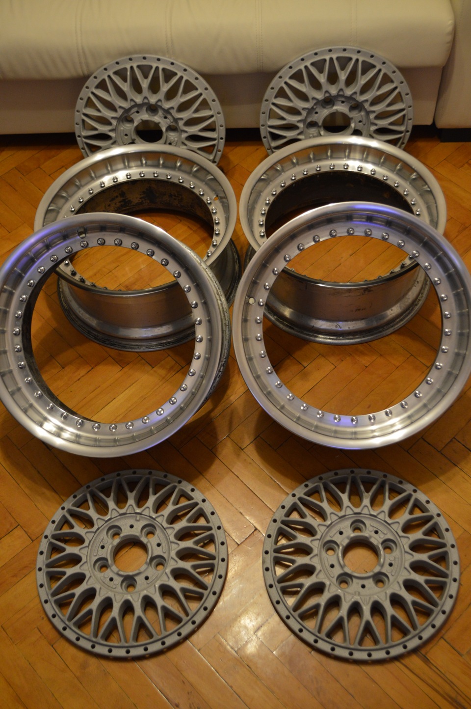 Оне диск. Диски BBS rc090. BBS RC 090. БМВ диски 90 BBS RS. RC 137 BBS.