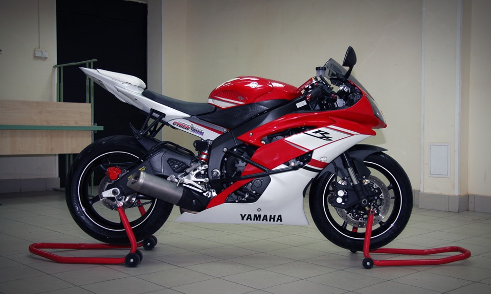 Yamaha r6 Red bull