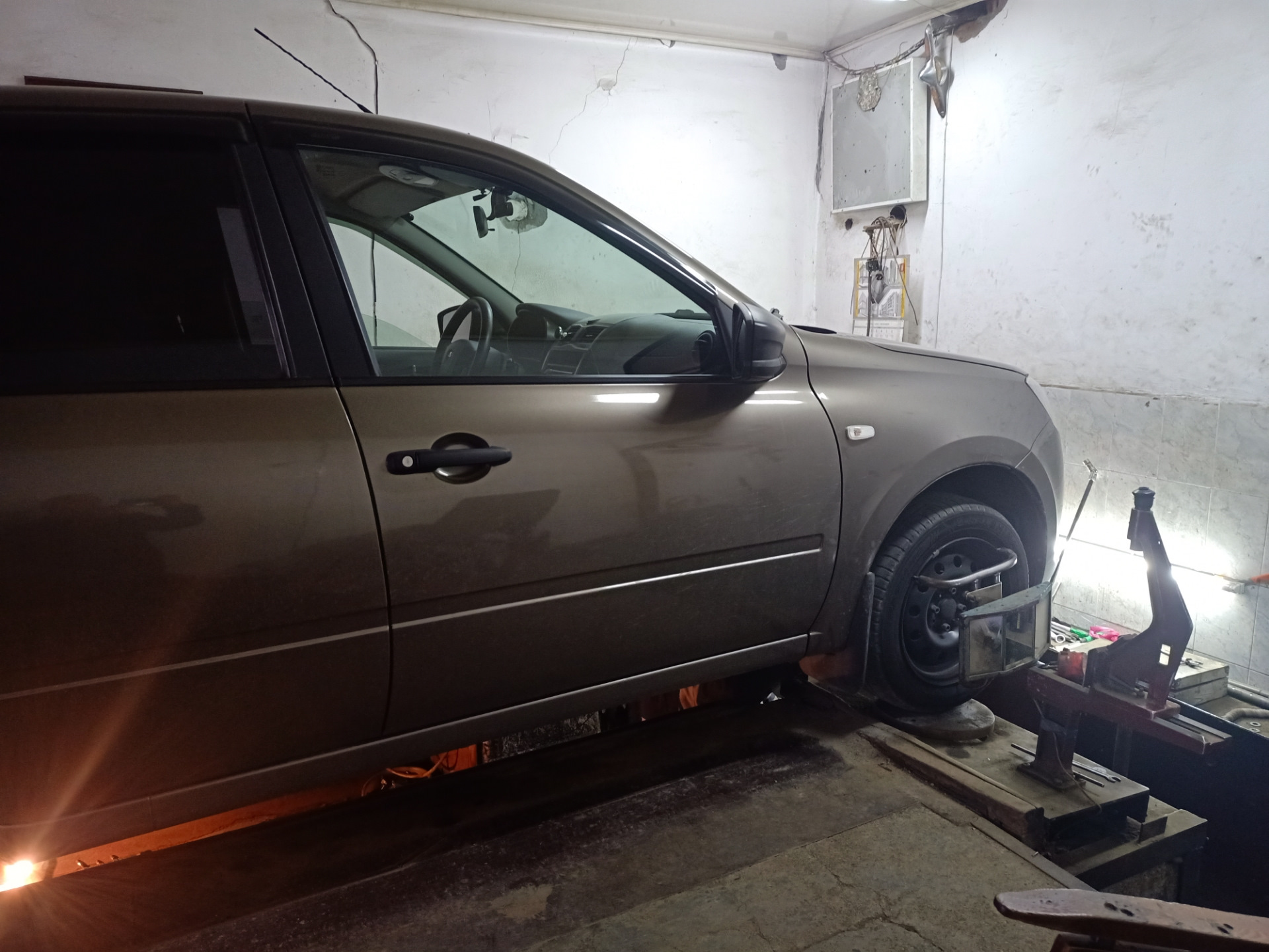 2 развал. Проставки для развала. Развал Гранта. Сход развал. Freelander 2 развал схождение