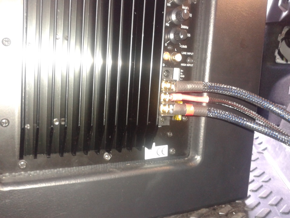 платы двухканальных автомобильных усилителей. Velodyne cht-12q блок питания. сабвуфер супра 180w. опознать плату унч. Fusion fbs 602.