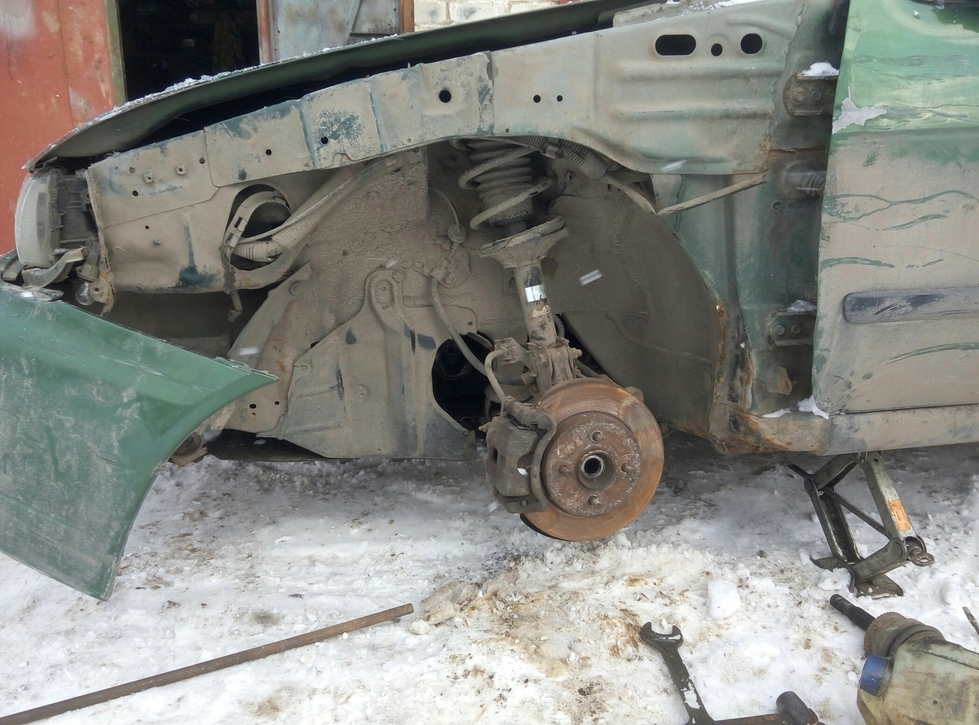 Реставрация ниссан. Nissan Almera n15 сварка лонжерона.
