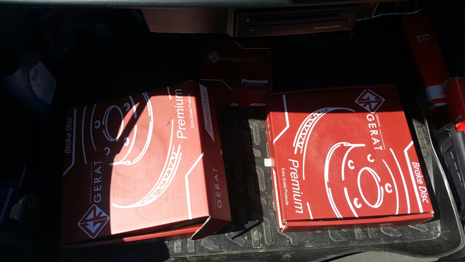 Замена тормозных дисков — BMW 5 series (E39), 2,5 л., 2001 года ...