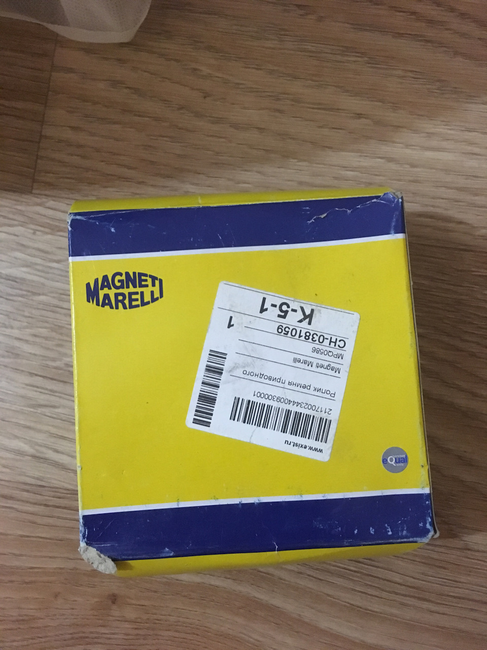 Замена сальников на распредвалах и замена паразитного ролика — Renault ...