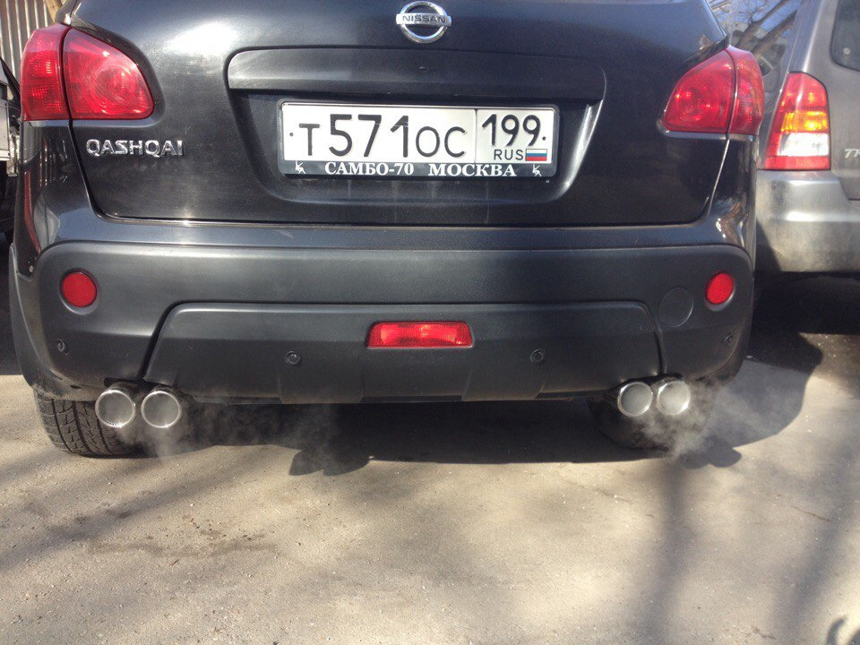 Выхлоп ниссан кашкай. Nissan qashqai j10 раздвоенный выхлоп. Nissan qashqai j10 раздвоенный выхлоп. Qashqai выхлоп. Выхлоп ниссан кашкай j10.