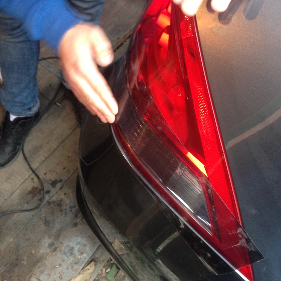 Переклейка задних фонарей — Honda Insight (2G), 1,3 л., 2010 года