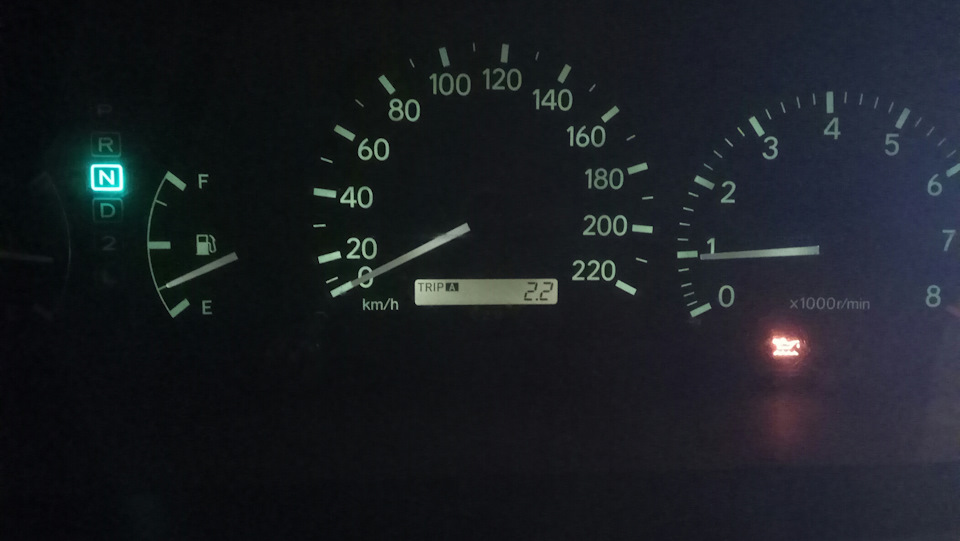 Загорелся датчик низкого уровня масла — Toyota Camry (XV20), 2,2 л ...