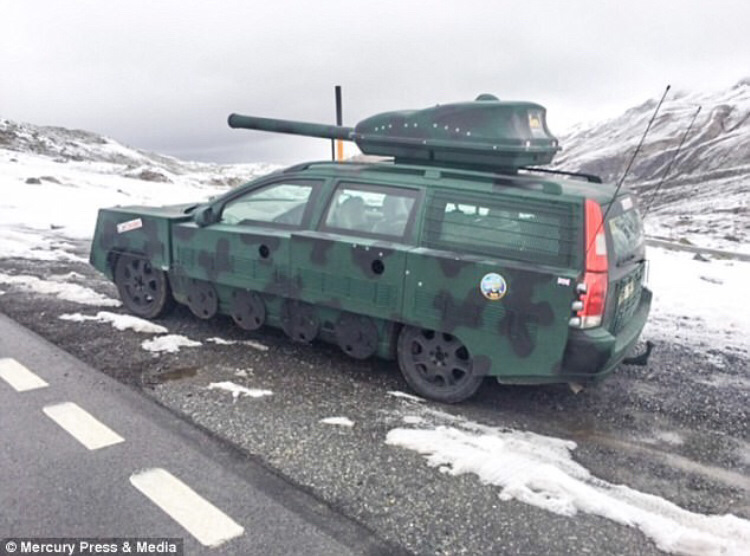 Танк из Вольво )) — Volvo XC70 II, 2,5 л, 2005 года | прикол | DRIVE2