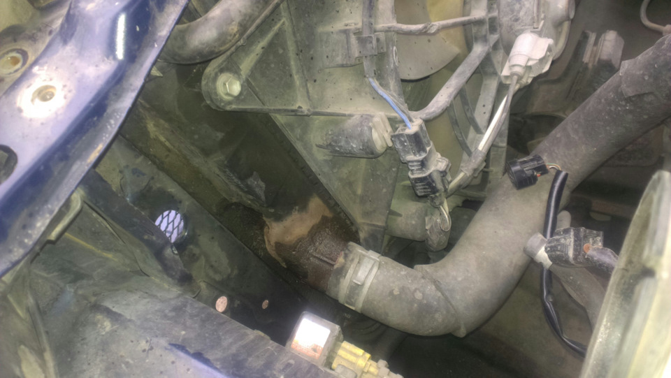 Замена радиатора ОЖ-успокоился)) — Toyota Celica (230), 1,8 л, 2001 ...