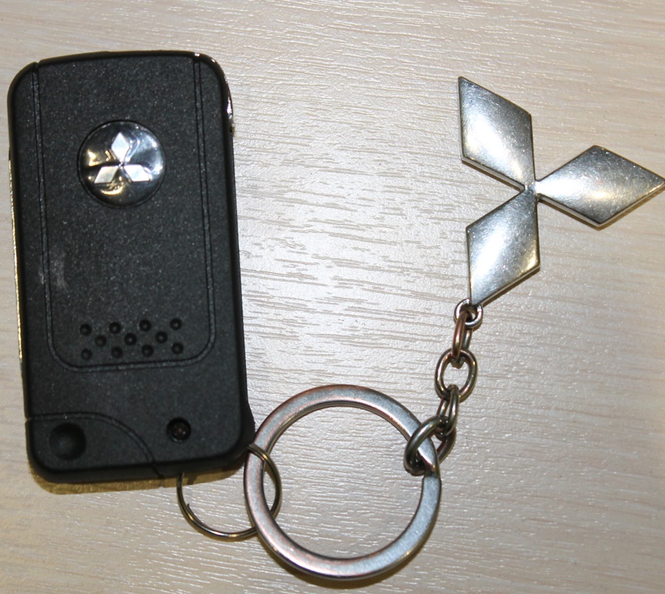 Пересадка чипа — Mitsubishi Pajero Pinin, 2 л, 2004 года | своими ...