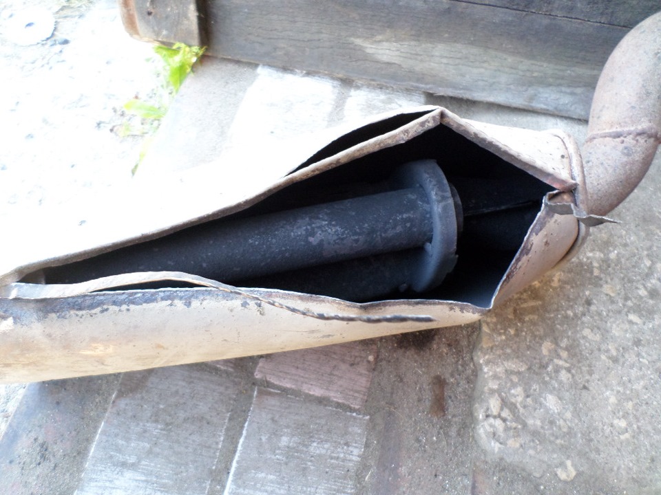 Разорвало глушитель — Audi Coupe (89,8B), 2,3 л, 1989 года | поломка ...