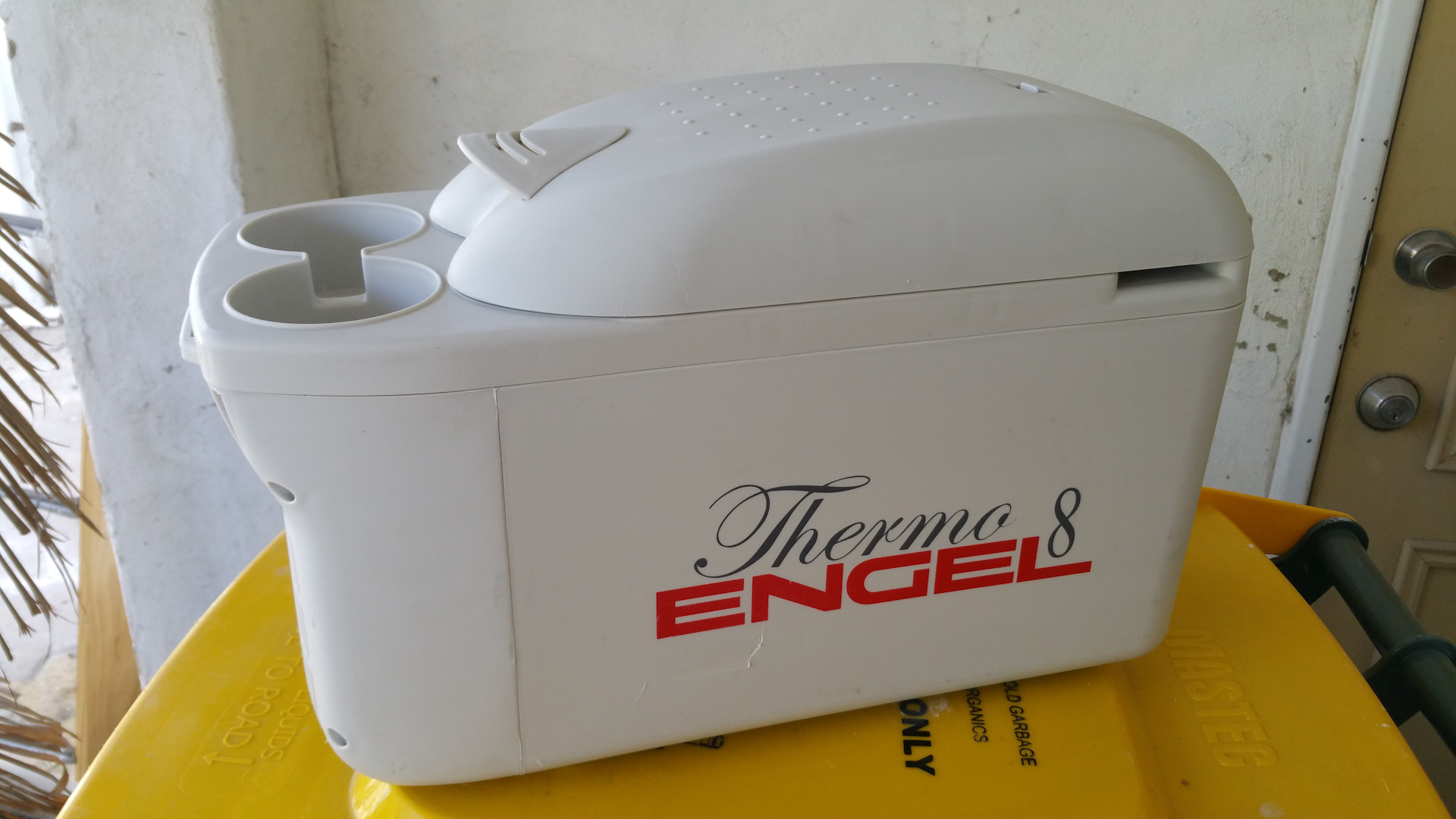 engel thermo 8 car fridge