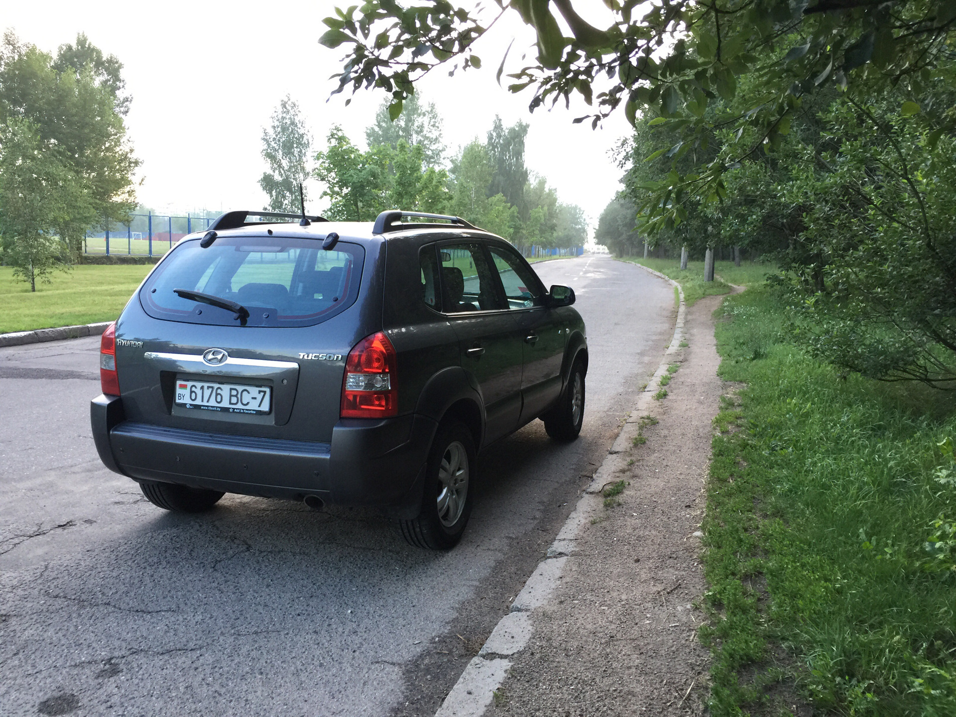 Открыть Hyundai Tucson — без повреждений