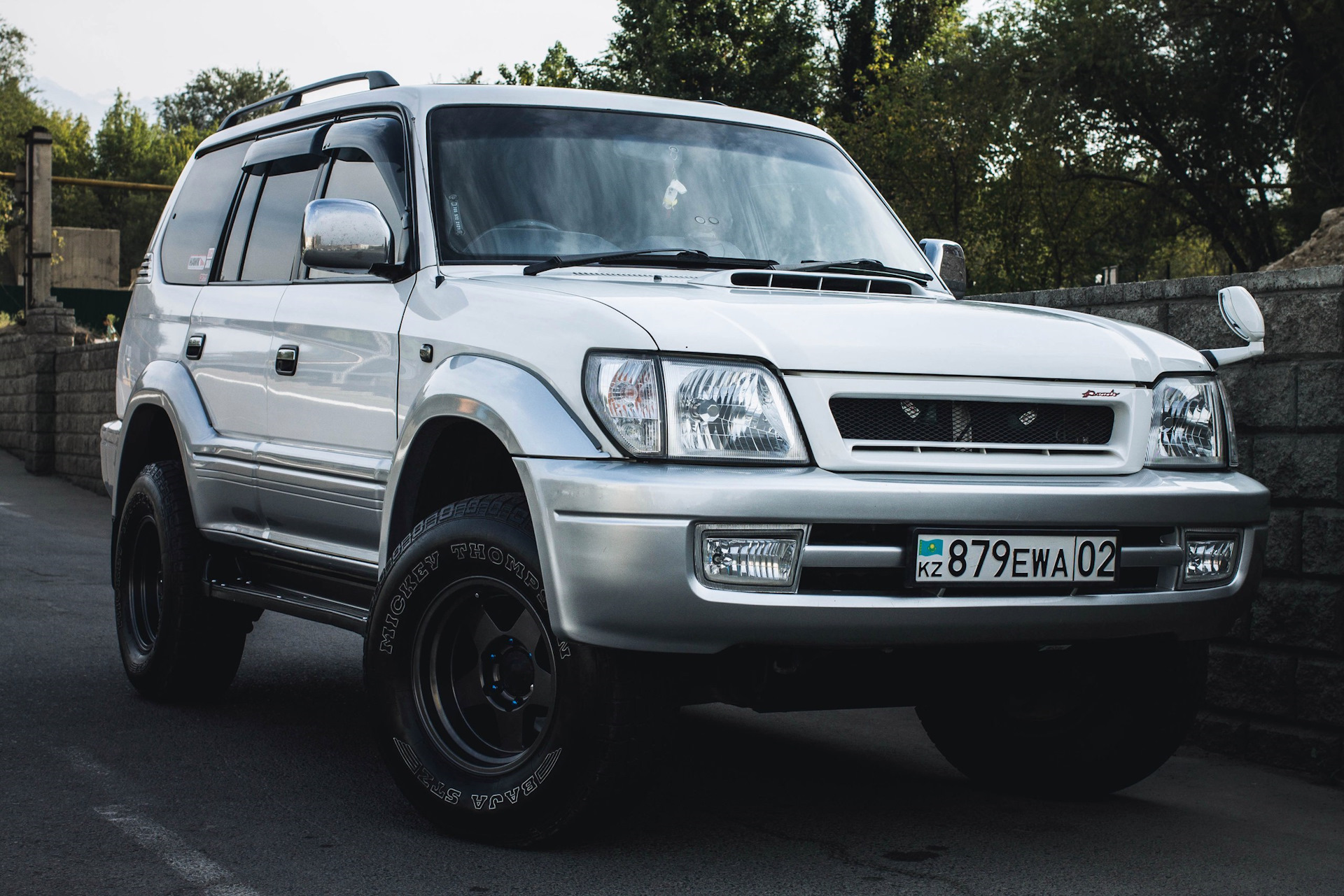 Прадо 95 кузов. Toyota Land Cruiser Prado 95. Land Cruiser 95 Prado TX. Лестница JAOS на Прадо 95. Дож Прадо 95.