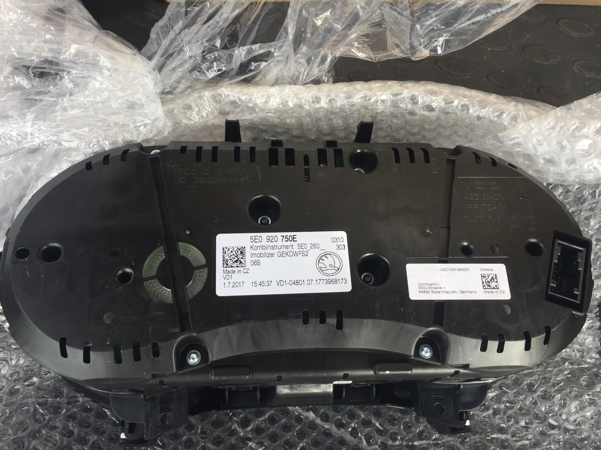 Slideshow 1e566aa7 4360 44c0 8e97 8e6eb1c4108b484268375ef93704 - putmega.