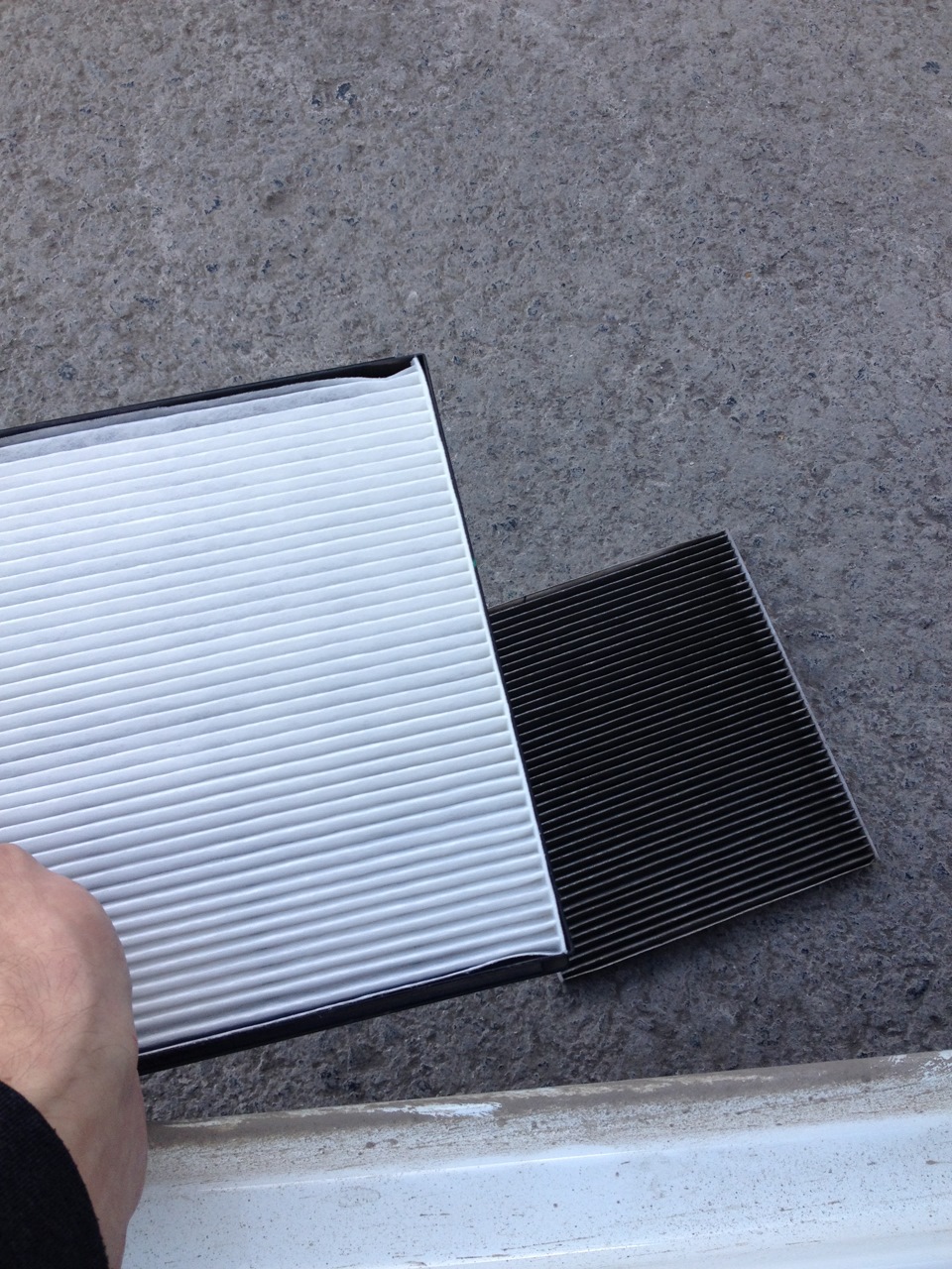 замена салонного фильтра — KIA Rio (3G), 1,4 л, 2014 года | плановое ТО ...